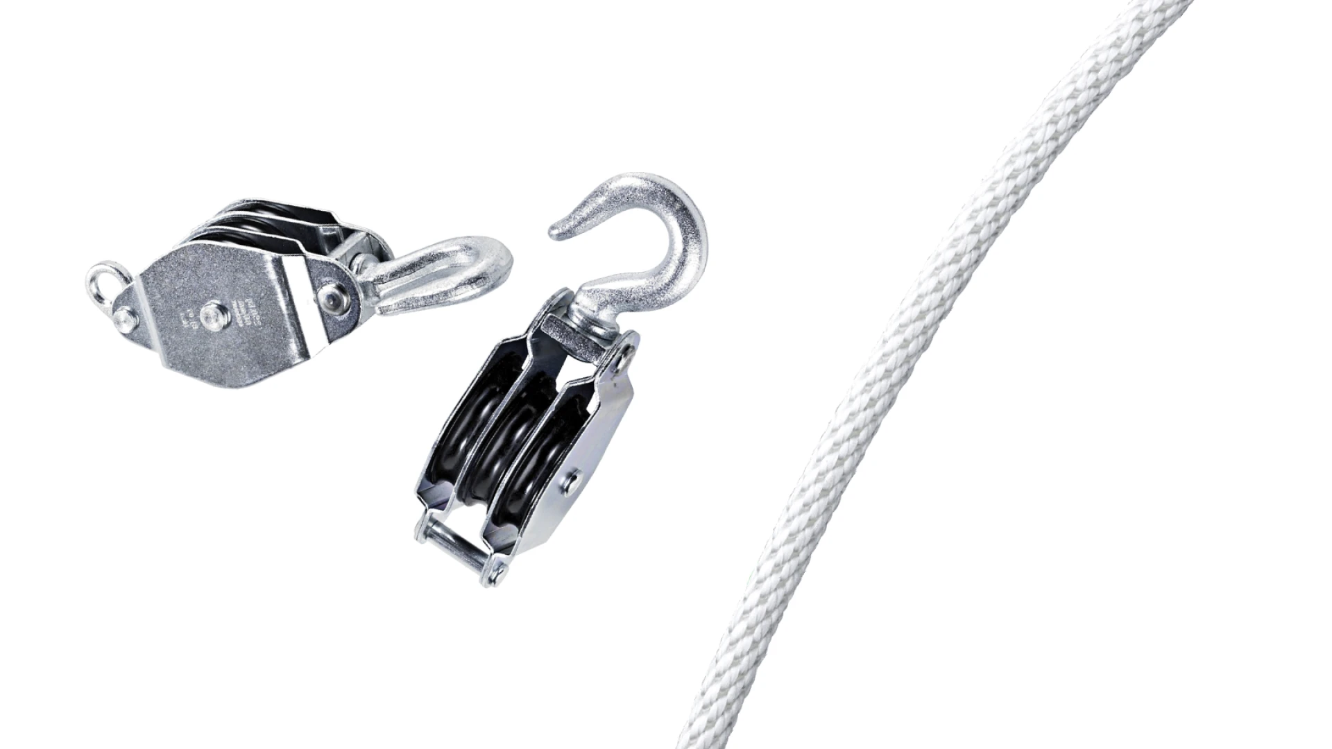 Block and tackle set with swivel hook